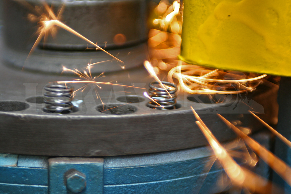 PROCESO DE PRODUCCIîN DE RESORTES